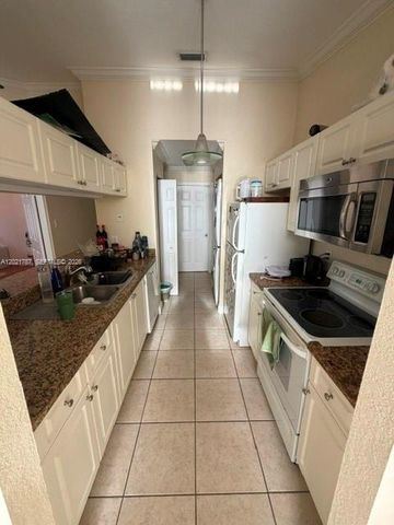 15780 SW 106th Ter 202, Miami, FL 33196