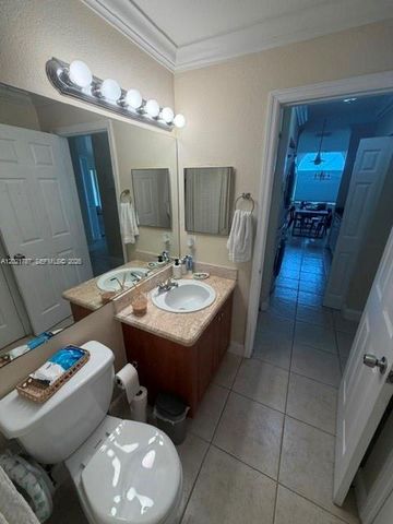 15780 SW 106th Ter 202, Miami, FL 33196