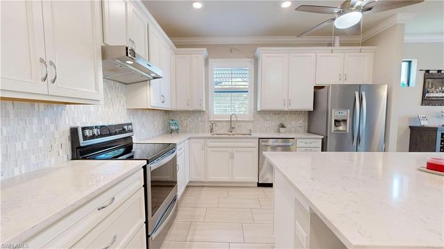 5940 Prosperity LN, Ave Maria, FL 34142