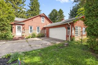 1515 N 11th Street, Niles, MI 49120