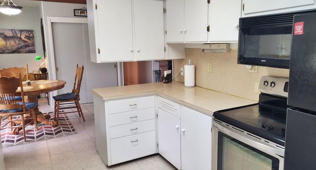 5034 W 48th Street, Fremont, MI 49412