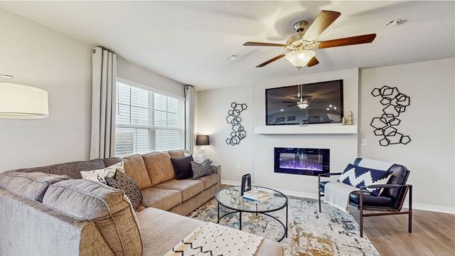 1033 Daisy Lane, Waukee, IA 50263