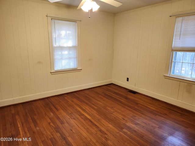 203 6th Street, Aberdeen, NC 28315