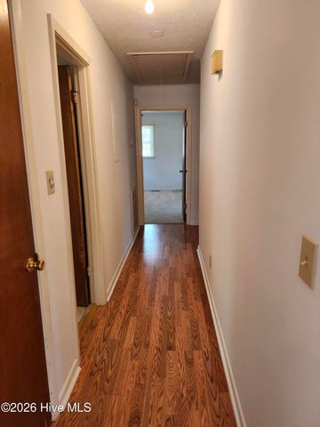 203 6th Street, Aberdeen, NC 28315