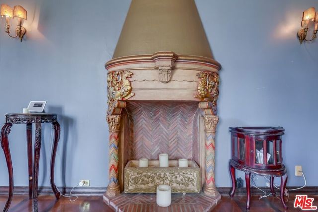 642 S Bronson Avenue 207, Los Angeles, CA 90010