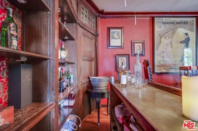 642 S Bronson Avenue 207, Los Angeles, CA 90010