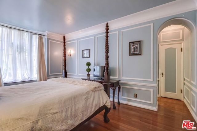 642 S Bronson Avenue 207, Los Angeles, CA 90010