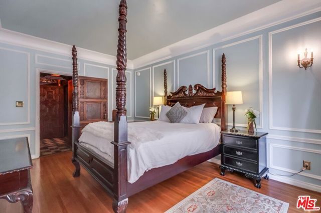 642 S Bronson Avenue 207, Los Angeles, CA 90010