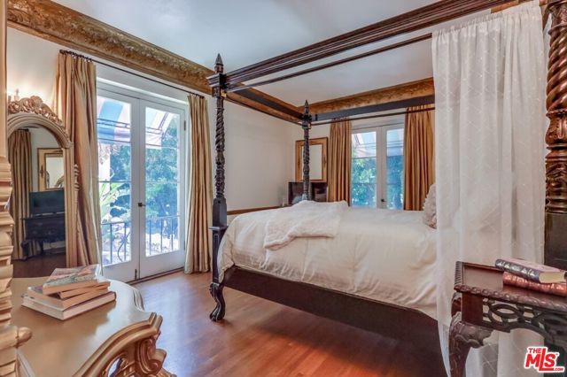 642 S Bronson Avenue 207, Los Angeles, CA 90010