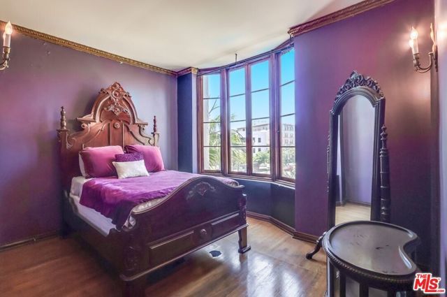 642 S Bronson Avenue 207, Los Angeles, CA 90010