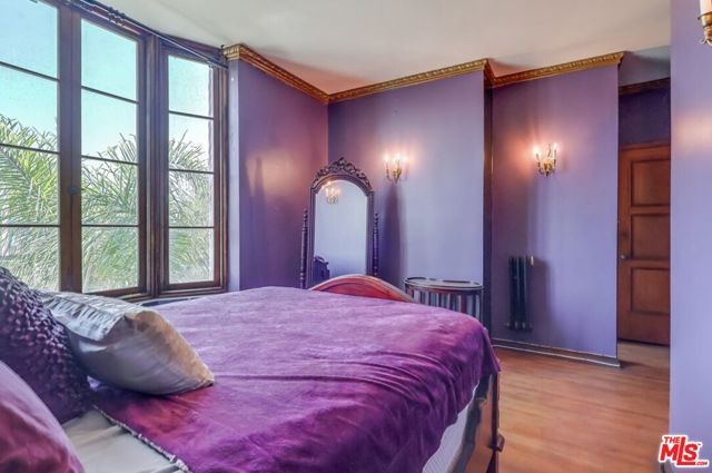 642 S Bronson Avenue 207, Los Angeles, CA 90010