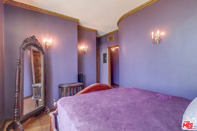 642 S Bronson Avenue 207, Los Angeles, CA 90010