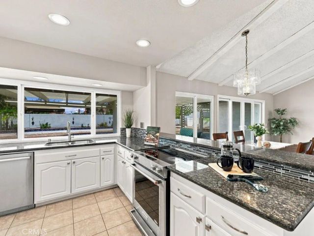 25321 Pike, Laguna Hills, CA 92653