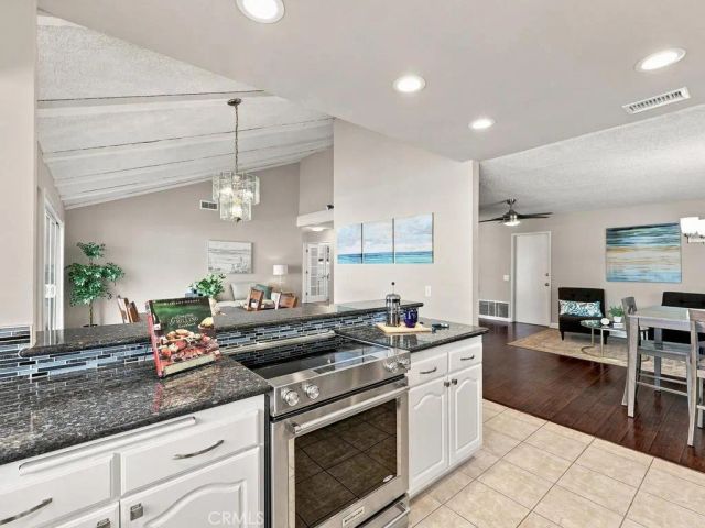 25321 Pike, Laguna Hills, CA 92653