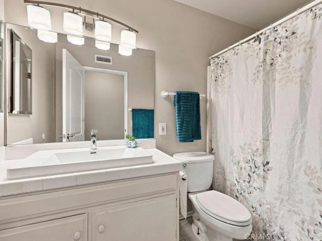 25321 Pike, Laguna Hills, CA 92653