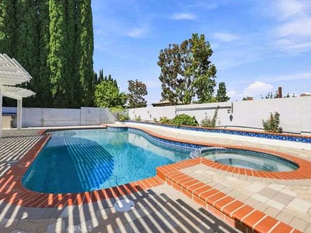 25321 Pike, Laguna Hills, CA 92653