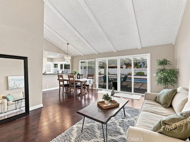 25321 Pike, Laguna Hills, CA 92653