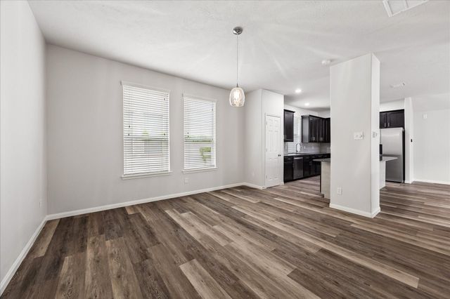 3328 Masters Point Drive, Houston, TX 77091
