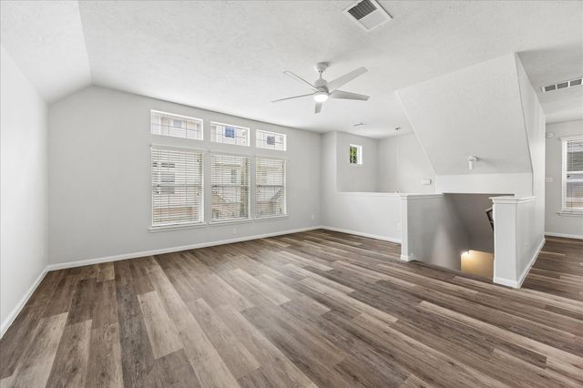 3328 Masters Point Drive, Houston, TX 77091