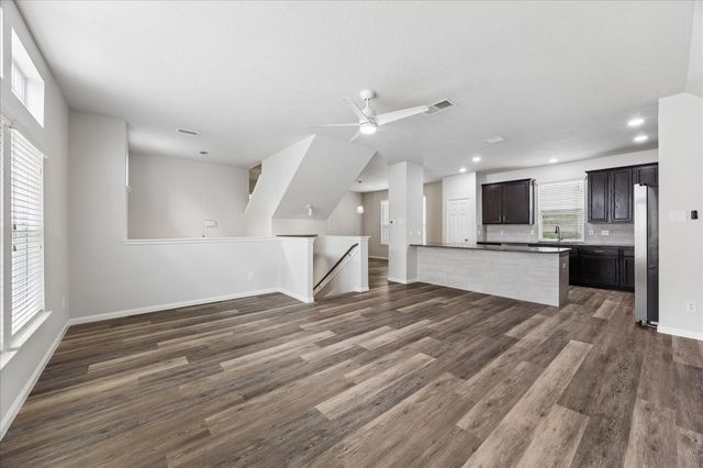 3328 Masters Point Drive, Houston, TX 77091