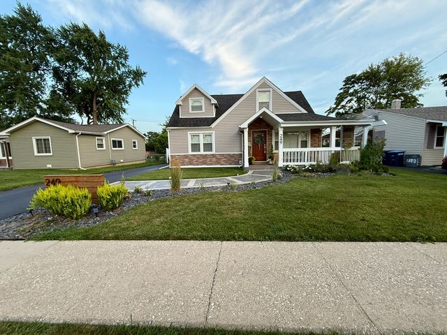 249 Village Drive, Northlake, IL 60164