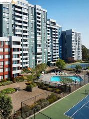 555 Pierce St 1424, Albany, CA 94706