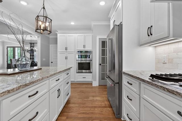 122 Brookfield Court SE, White, GA 30184