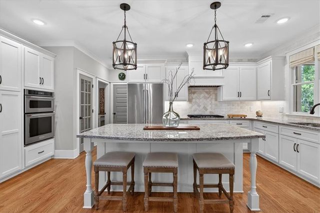 122 Brookfield Court SE, White, GA 30184