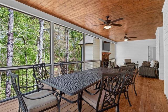 122 Brookfield Court SE, White, GA 30184