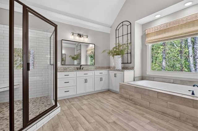 122 Brookfield Court SE, White, GA 30184