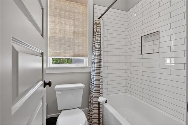 122 Brookfield Court SE, White, GA 30184