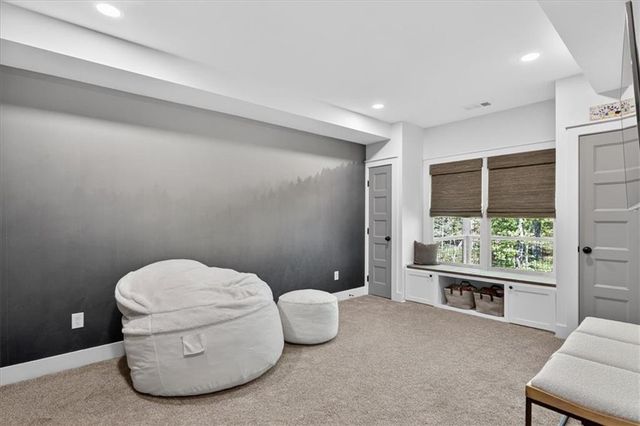 122 Brookfield Court SE, White, GA 30184