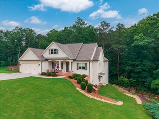 122 Brookfield Court SE, White, GA 30114