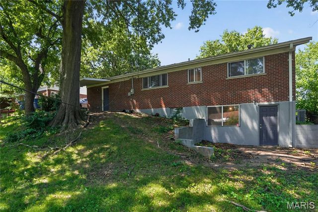 1758 Dowd Drive, Dellwood, MO 63136