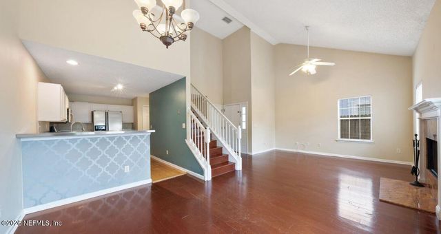 629 10TH Avenue S, Jacksonville Beach, FL 32250