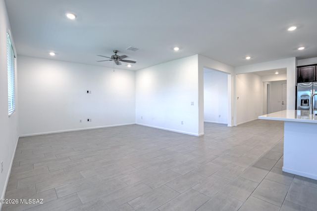 3040 W Chalfont Drive, Tucson, AZ 85742
