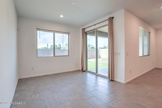 3040 W Chalfont Drive, Tucson, AZ 85742