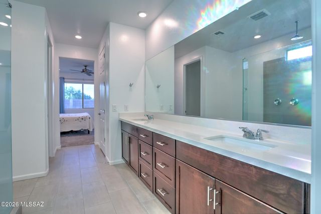 3040 W Chalfont Drive, Tucson, AZ 85742