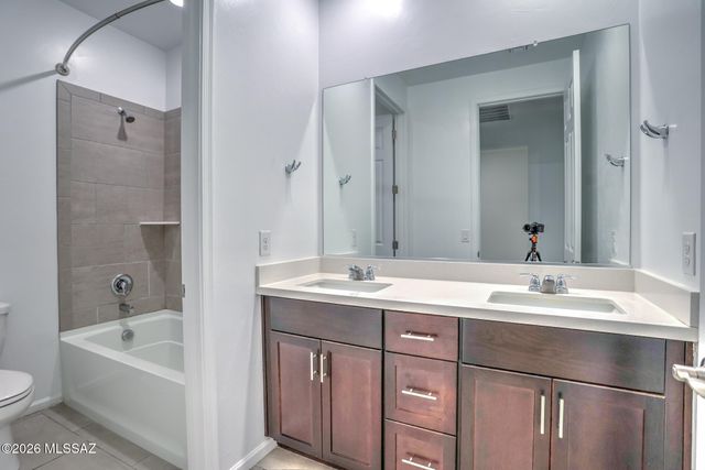 3040 W Chalfont Drive, Tucson, AZ 85742