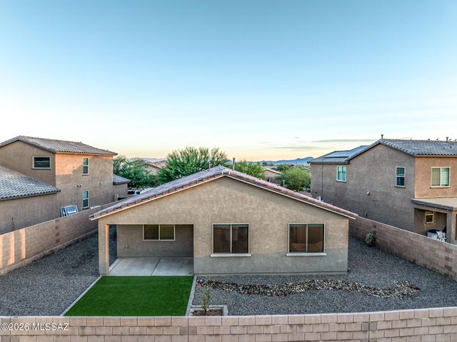 3040 W Chalfont Drive, Tucson, AZ 85742