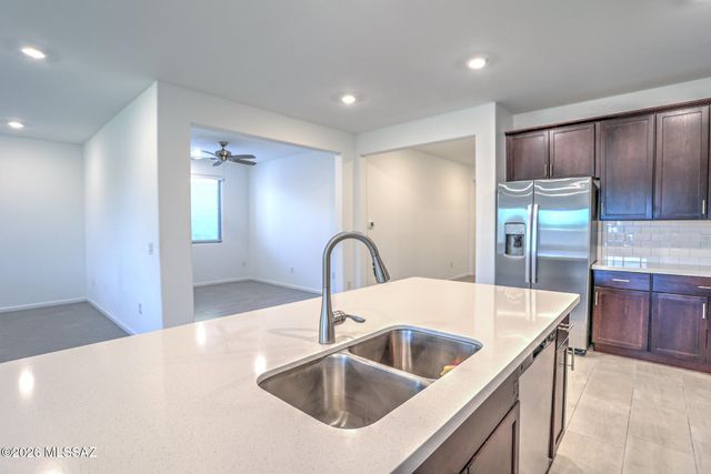 3040 W Chalfont Drive, Tucson, AZ 85742