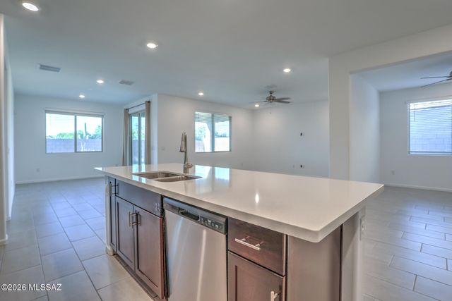 3040 W Chalfont Drive, Tucson, AZ 85742