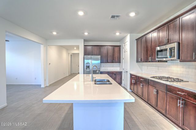 3040 W Chalfont Drive, Tucson, AZ 85742