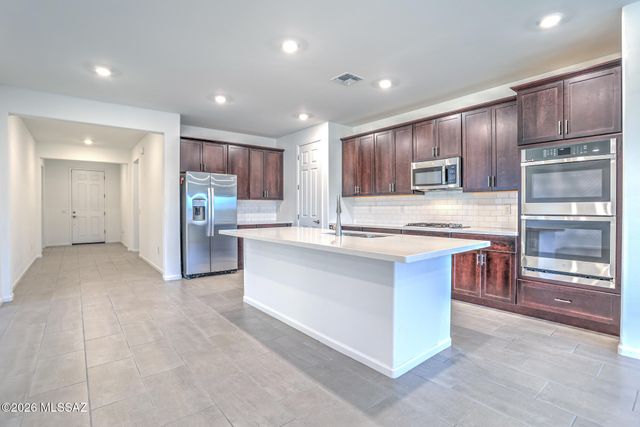 3040 W Chalfont Drive, Tucson, AZ 85742