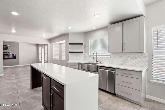 849 DULCE TIERRA Drive, El Paso, TX 79912