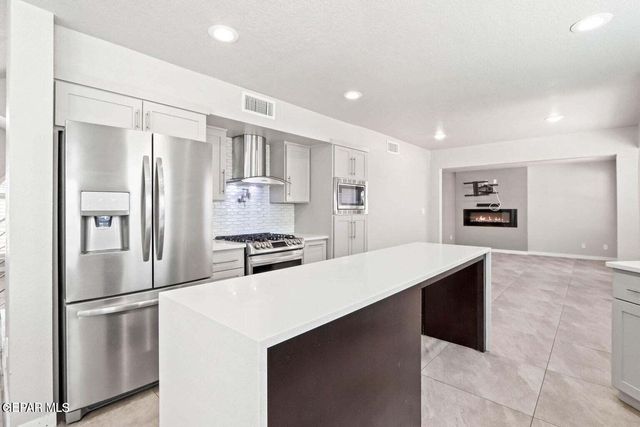 849 DULCE TIERRA Drive, El Paso, TX 79912