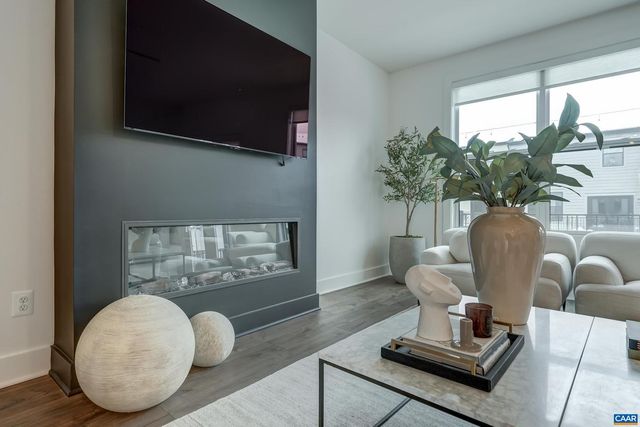 1253 OLD TRAIL DR, Crozet, VA 22932