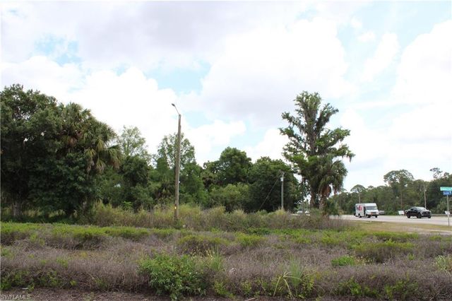 2643 Pine Island RD NE, Cape Coral, FL 33909