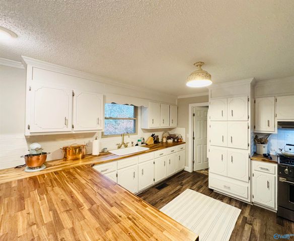 108 Brock Street, Albertville, AL 35950