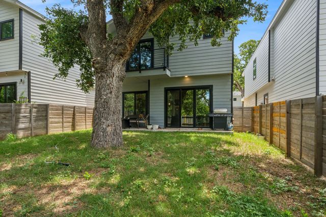 5816 Sutherlin RD 15, Austin, TX 78723